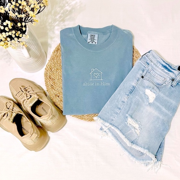 Comfort Colors Tops - NWOT Embroidered tshirt “abide in Him”
washed out blue color